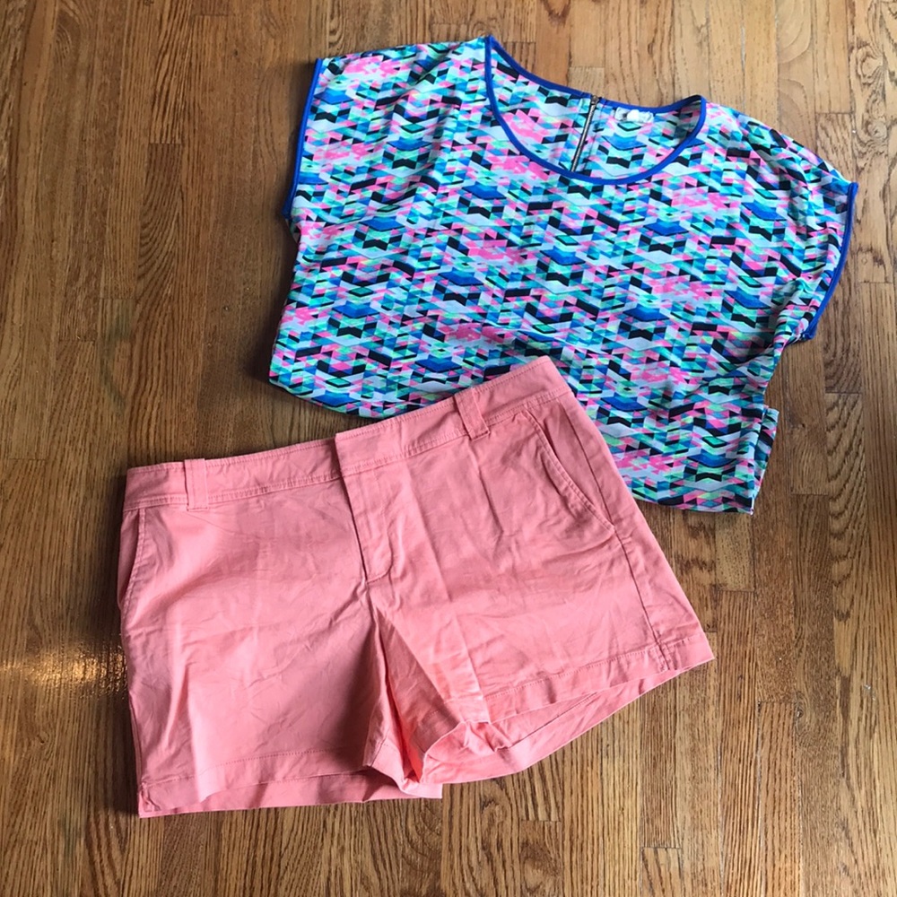 Multi colored shirt Size L